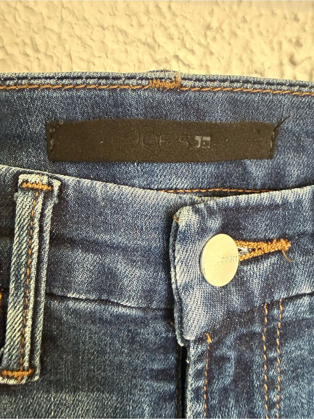 Joe’s Mid Rise Jean - Picture 3 of 4